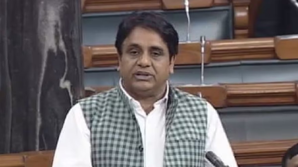 Politics: लोकसभा चुनाव से पहले बसपा को बड़ा झटका, सांसद मलूक नागर ने दिया इस्तीफा, RLD में हुए शामिल