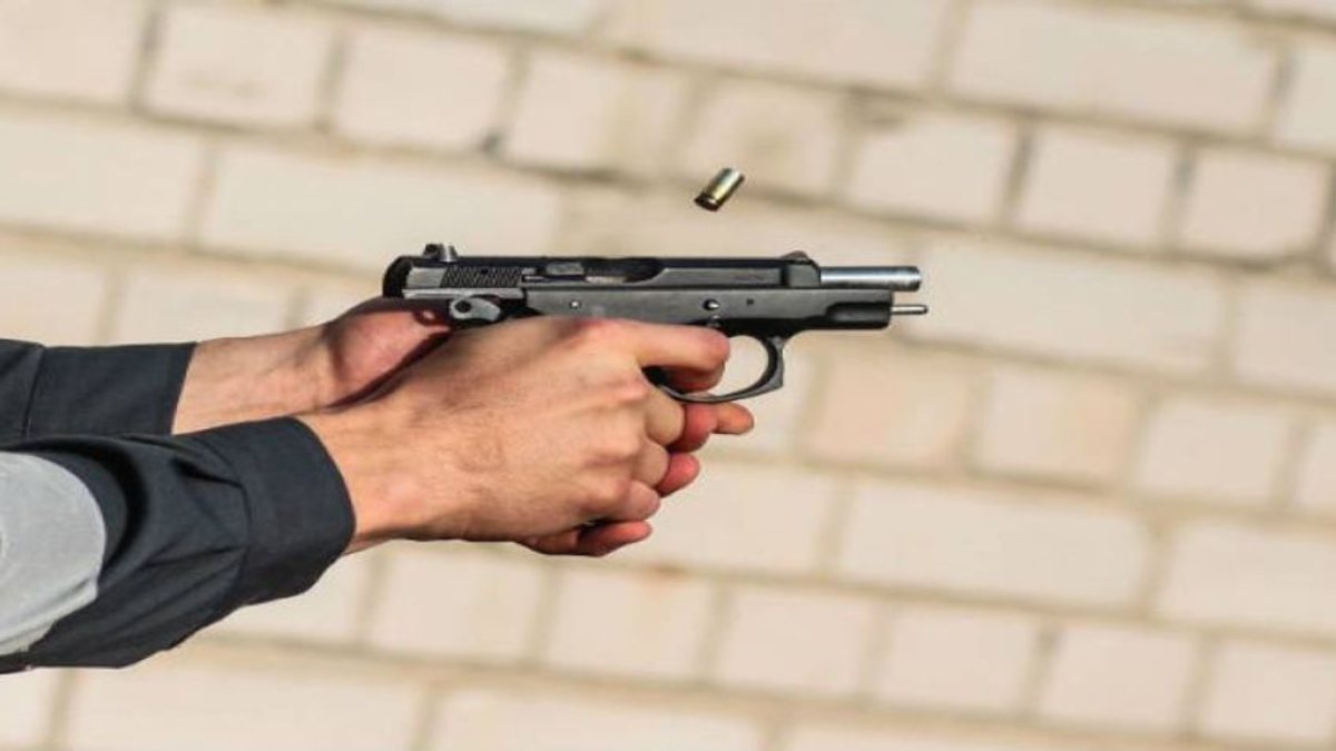 बदमाशों के हौसले बुलंद: पुरानी रंजिश में युवक की गोली मारकर हत्या, 3 घायल