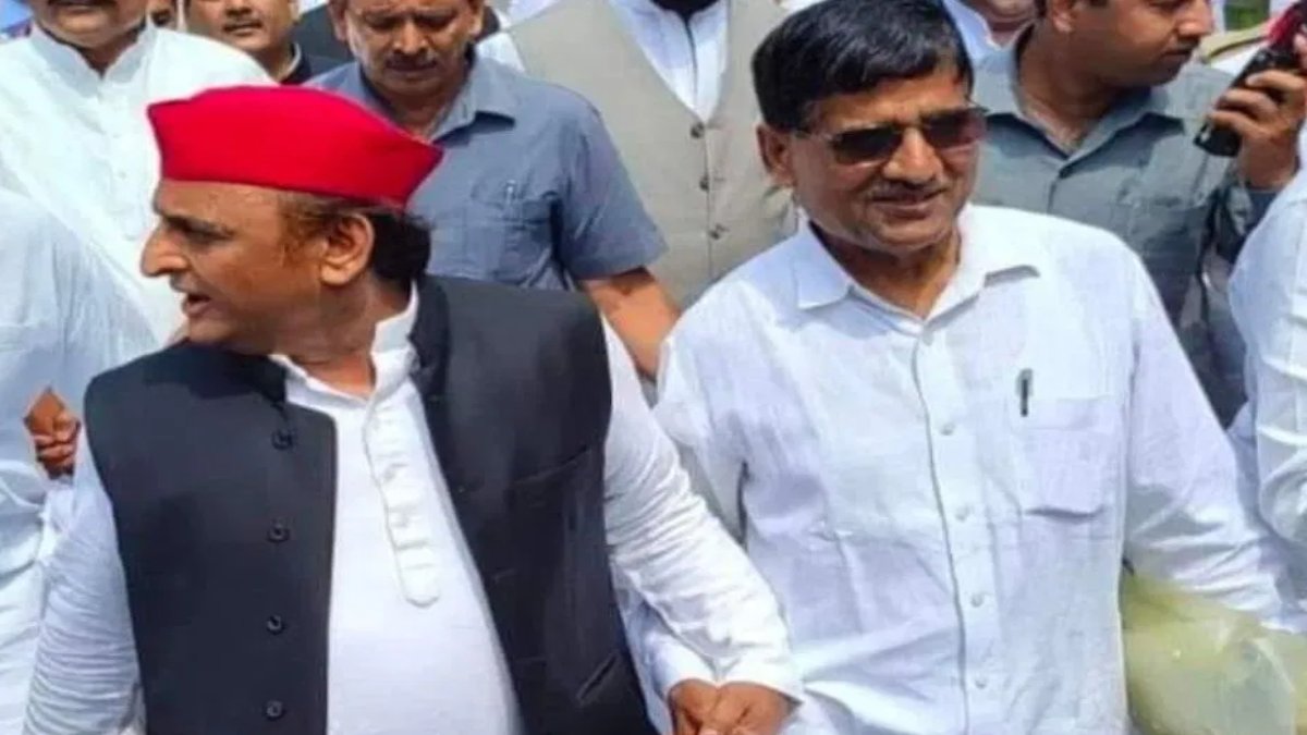 Lok Sabha Election 2024 : सपा प्रत्याशी लालजी वर्मा पर केस दर्ज, पुलिस पहुंची थी घर