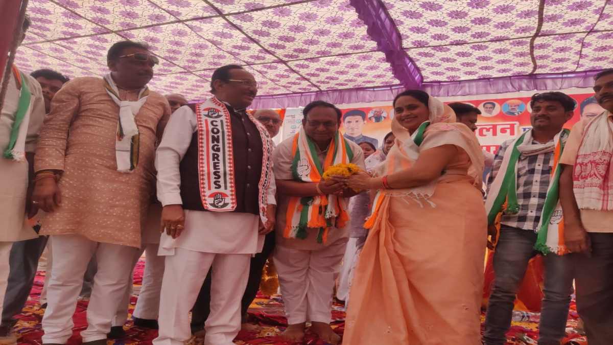 MP में भाजपा को बड़ा झटका: समर्थकों के साथ पूर्व जिलाध्यक्ष कांग्रेस में शामिल, कांतिलाल भूरिया ने दिलाई सदस्यता