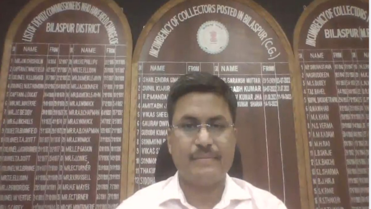 कलेक्टर ने अपनी स्टूडेंट लाइफ का जिक्र कर छात्रों का बढ़ाया हौसला, सफलता के मूलमंत्र भी बताए