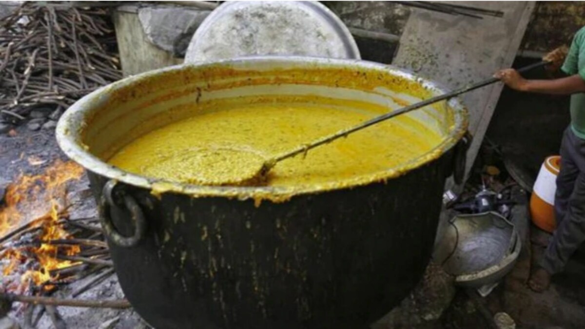 मिड-डे मील तैयार करती महिला वर्कर की आग लगने से हुई मौत