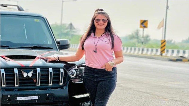 Rajasthan News: कार दुर्घटना में बाल-बाल बचीं बाड़मेर की सोशल मीडिया स्टार नानू मारवाड़ी