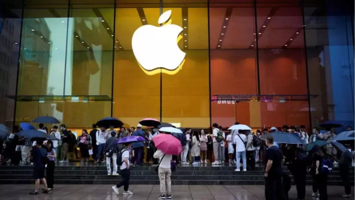 प्रोजेक्ट बंद होने पर Apple ने दिखाया कर्मचारियों को बाहर का रास्ता, 2000 कर्मचारी हुए प्रभावित…