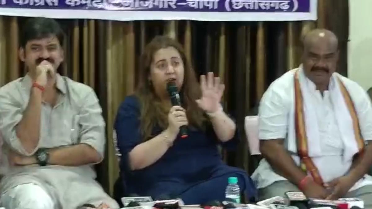 रामविचार नेताम के बयान को कांग्रेस प्रवक्ता राधिका खेड़ा ने बताया शर्मनाक, कहा- ये उनका नहीं, बल्कि मोदी के चेले का गुण है…