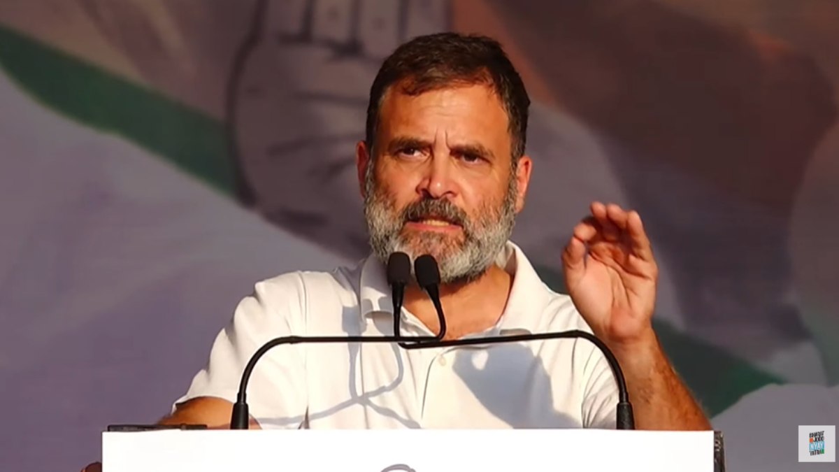 संविधान सम्मान सम्मेलन में निचली जातियों को लेकर ये क्या बोल बैठे Rahul Gandhi, कांग्रेस में ही मचा सिर फुटव्वल