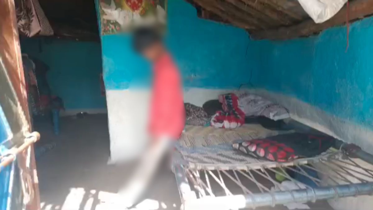 नाबालिग ने खेल-खेल में लगाई फांसी, फंदे पर शव लटकता देख परिजनों के उड़े होश