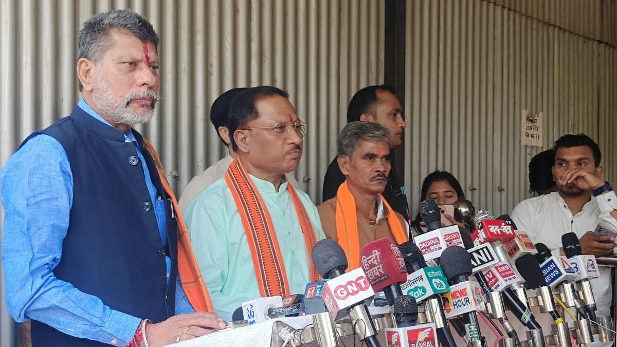 नेता प्रतिपक्ष महंत के बयान की सीएम साय ने की आलोचना, कहा- मैं भी मोदी का परिवार, पहला डंडा मुझे मारें…