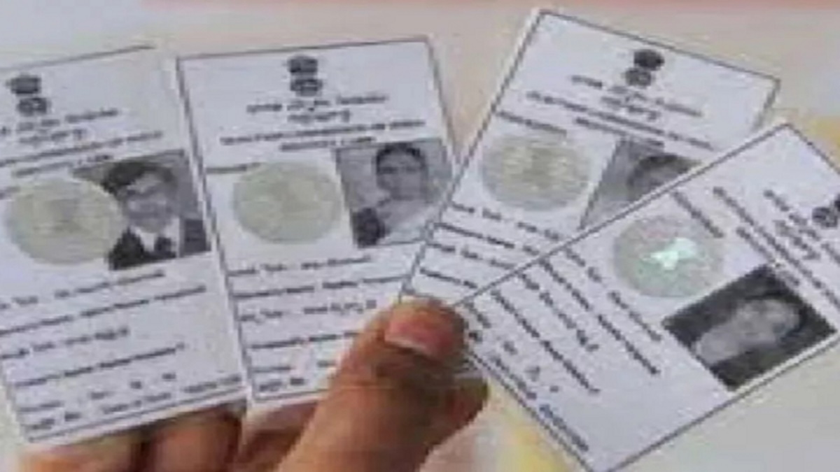 Lok Sabha Election 2024: मतदाता पर्ची में मिलेगा क्यूआर कोड, पहले चरण के सभी 6 लोकसभा क्षेत्र में 99 प्रतिशत Voter Slip वितरित