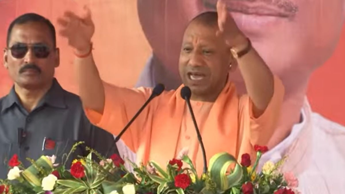 योगी ने कांग्रेस पर साधा जमकर निशाना, कहा- नक्सलियों के साथ कांग्रेस का था आंतरिक समझौता…