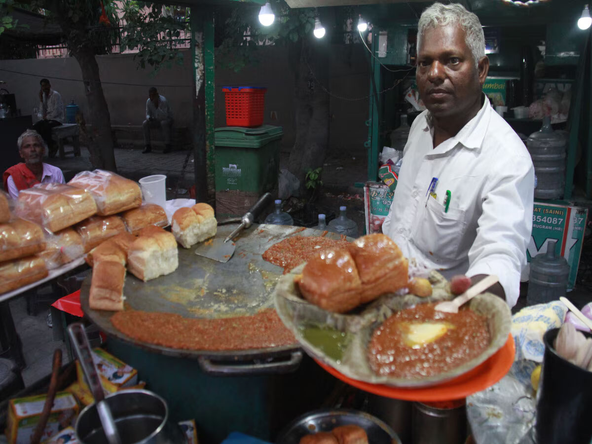 Loksabha Election 2024: राज बब्बर और सांसद राव इंद्रजीत को टक्कर देगा पाव भाजी की रेहड़ी लगाने वाला !