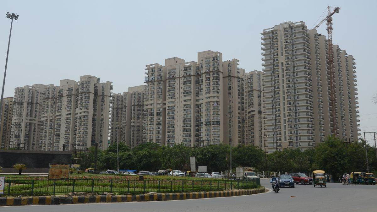 ग्रेनो में 12 हजार खरीदारों को मालिकाना हक मिलेगा