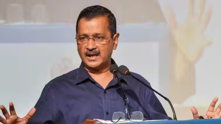 CM अरविंद केजरीवाल के खिलाफ मेट्रो में लिखे संदेशों पर दिल्ली पुलिस का एक्शन