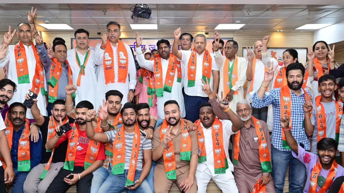 भाजपा में बड़ी संख्या में  शामिल हुए कांग्रेस-आप के सदस्य, AAP के प्रदेश सचिव का नाम भी शामिल
