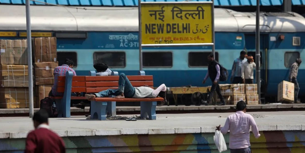 यात्रीगण ध्यान दें…! मुंबई-दिल्ली के बीच रेल सेवाएं प्रभावित