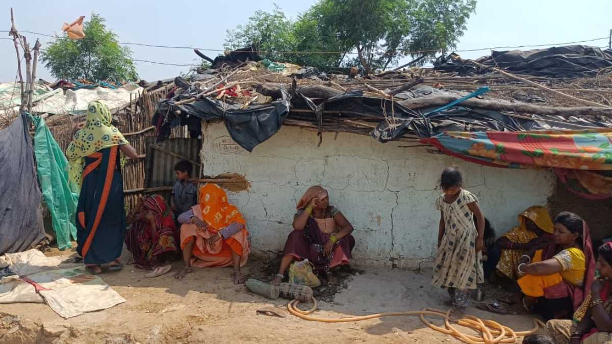 सनकी पति की करतूत: पत्नी ससुर समेत 3 लोगों पर कुल्हाड़ी से किया हमला, पत्नी ने मौके पर तोड़ा दम, दो अस्पताल में भर्ती