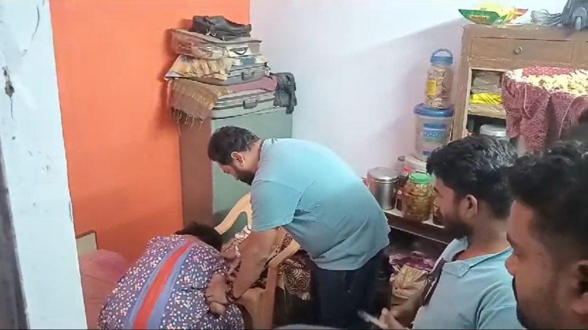 CG BREAKING: वरिष्ठ पत्रकार की पत्नी संदिग्ध परिस्थितियों में घर में मिली लाश, जांच में जुटी पुलिस…