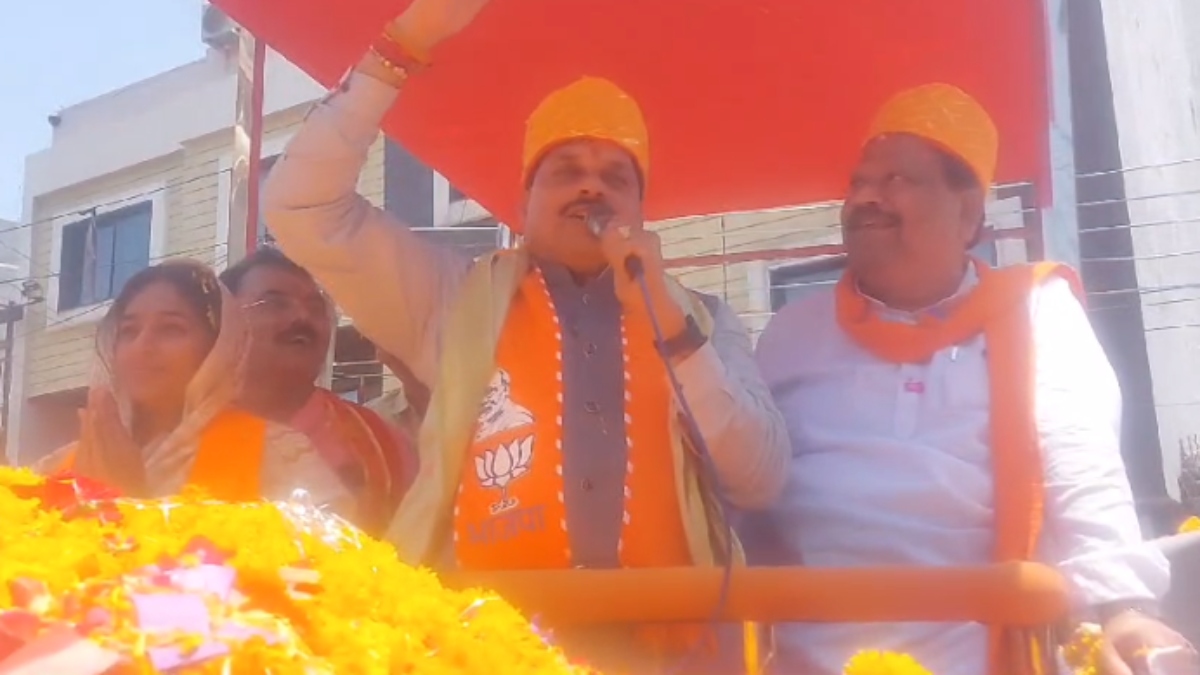 प्रचार के आखिरी दिन CM मोहन ने झोंकी ताकत: ‘कांग्रेस के युवराज’ को बताया ‘रॉकेट’, कहा- कितना भी लॉन्च करो सीधे जमीन पर गिरते हैं 