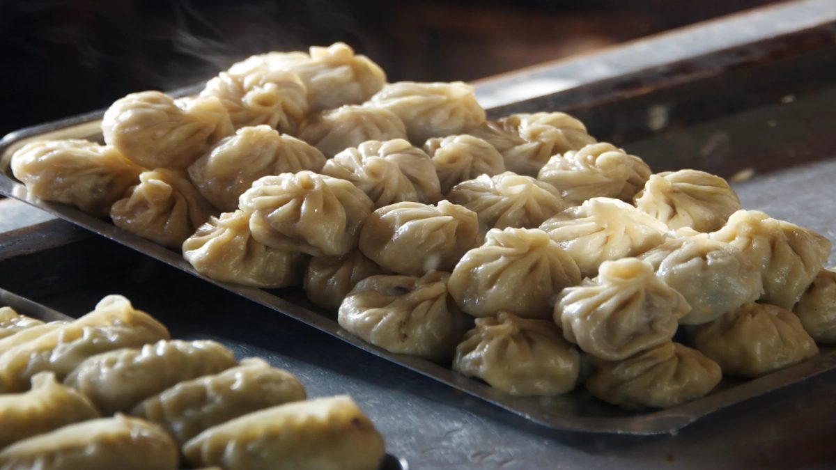 कहीं आप तो नहीं खा रहे Chinese Food! यहां चायनीज फास्टफूड सेंटर पर पड़ा छापा तो…