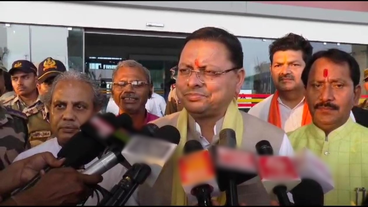 उत्तराखंड के CM पहुंचे ग्वालियर: इंडी गठबंधन पर साधा निशाना, राहुल-अखिलेश और स्वाति मालीवाल पर कही ये बात  