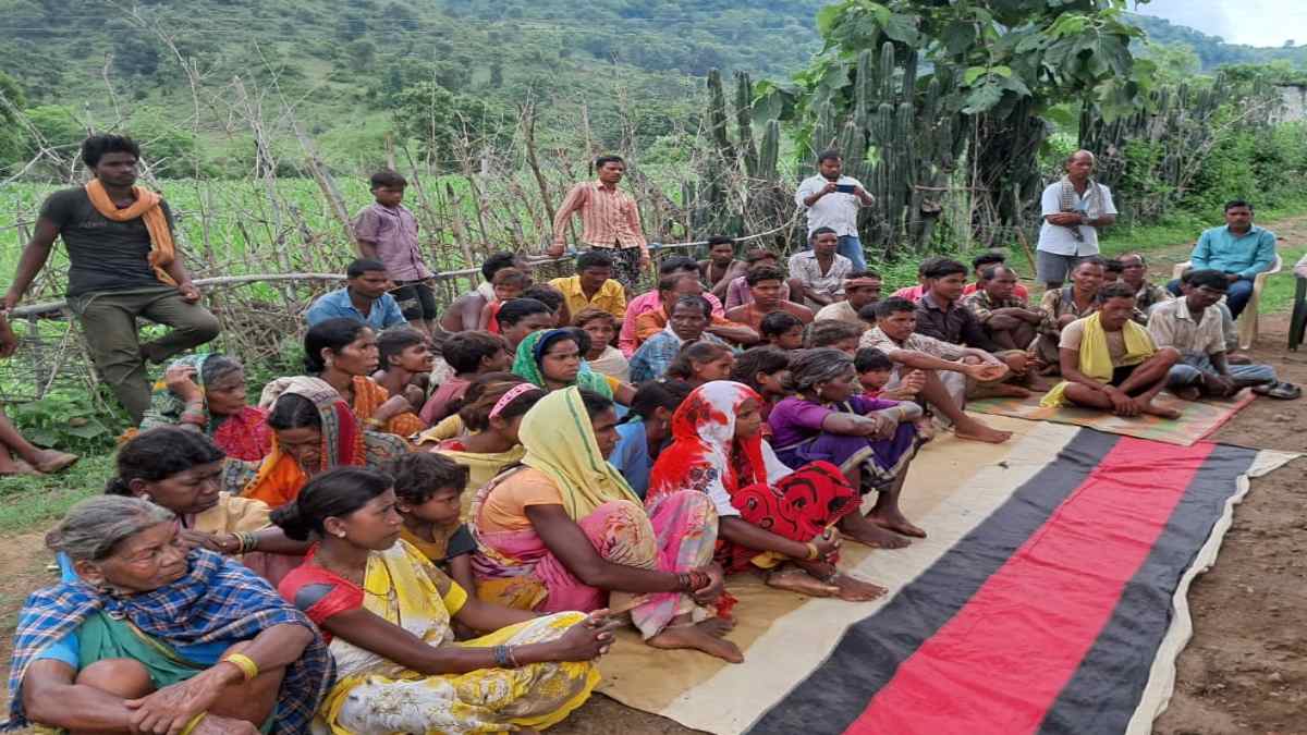 MP में आदिवासियों पर दर्ज 8 हजार वन अपराध मामले खत्म करेगी सरकार, कार्ययोजना तैयार