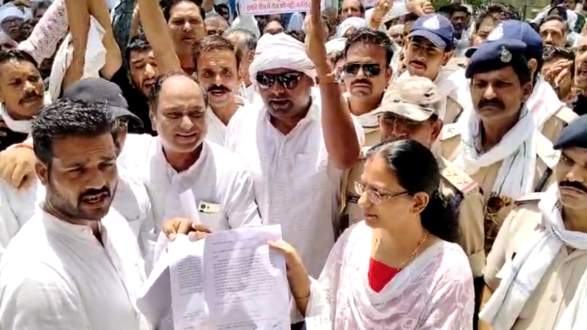 गेल इंडिया कंपनी का विरोध: भूमि अधिग्रहण से पहले कई गांवों के किसान नाराज, SDM कार्यालय में किया प्रदर्शन, काम बंद करने की मांग   