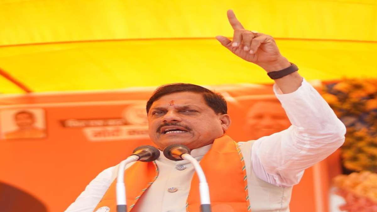CM मोहन का तेलंगाना दौरा: कांग्रेस-बीआरएस पर बोला हमला, कहा-‘चंद्रशेखर राव के कारनामे आप मुझसे ज्‍यादा जानते हैं…’
