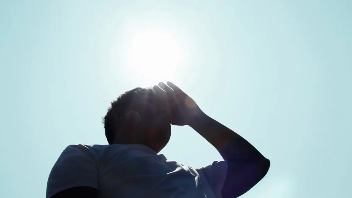 Heat Stroke Alert: स्वास्थ्य विभाग ने जारी की हीट स्ट्रोक एडवाइजरी, अस्पतालों को अलर्ट रहने के निर्देश