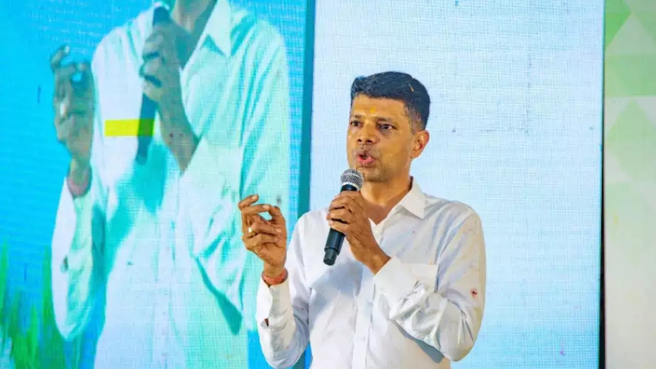 Odisha Election 2024 : वीके पांडियन ने भाजपा नेता पर राजनीतिक ‘संन्यास’ की चुनौती फेंकी