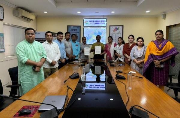 बालासोर में शराब और नकदी बांटने के आरोप में बीजद ने भाजपा के विधायक उम्मीदवार के खिलाफ सीईओ से की शिकायत
