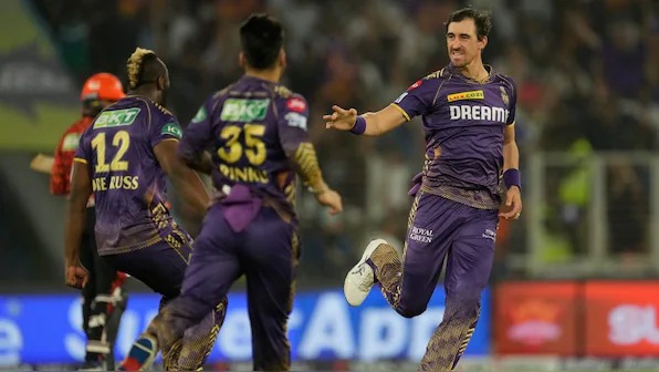 IPL 2024 Final KKR vs SRH: कोलकाता के गेंदबाजों के सामने हैदराबाद के बल्लेबाजों ने टेके घुटने, पूरी टीम हुई ऑलआउट, KKR को दिया 114 रन का लक्ष्य