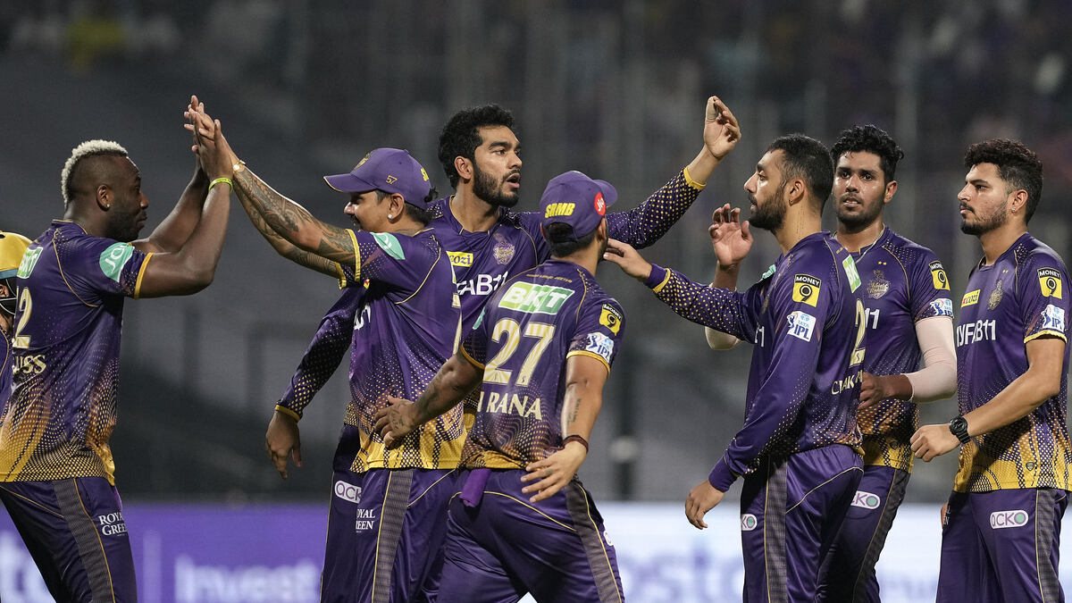 LSG vs KKR, IPL 2024: कोलकाता ने लगाई जीत की हैट्रिक, एकतरफा मुकाबले में लखनऊ को 98 रन से हराया, हर्षित और वरुण ने झटके 3-3 विकेट