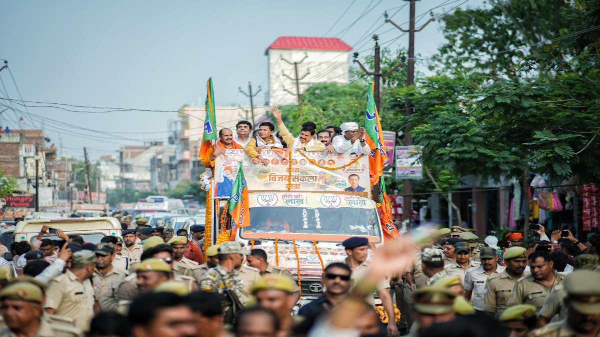 ‘मथुरा वाले ने क्या बिगाड़ा है’: UP में गरजे CM मोहन, कहा- 60 साल कांग्रेस की सरकार को जनता समझ चुकी, अबकी बार हमारा वोट कन्हैया के मुस्कुराने के लिए