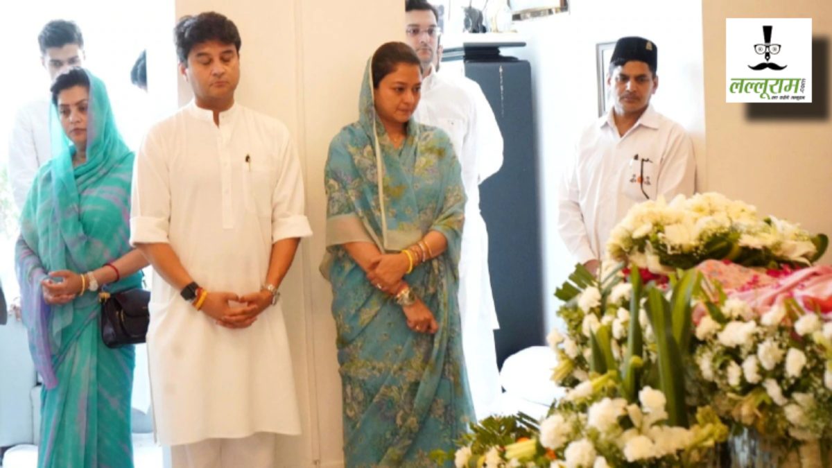 Madhavi Raje Scindia: मां के निधन पर केंद्रीय मंत्री सिंधिया का भावुक पोस्ट, कहा- ‘मैं आजीवन…’