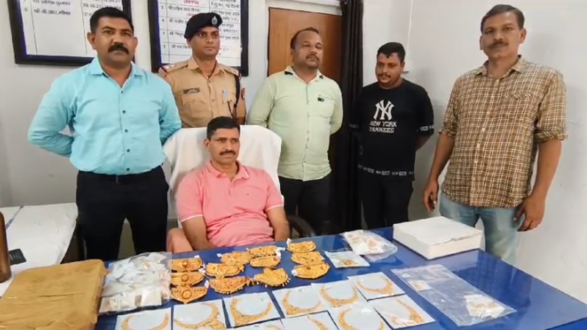 RPF की बड़ी कार्रवाई: रेलवे स्टेशन पर पकड़ा 1 किलो से अधिक का सोना, युवक से पूछताछ जारी   