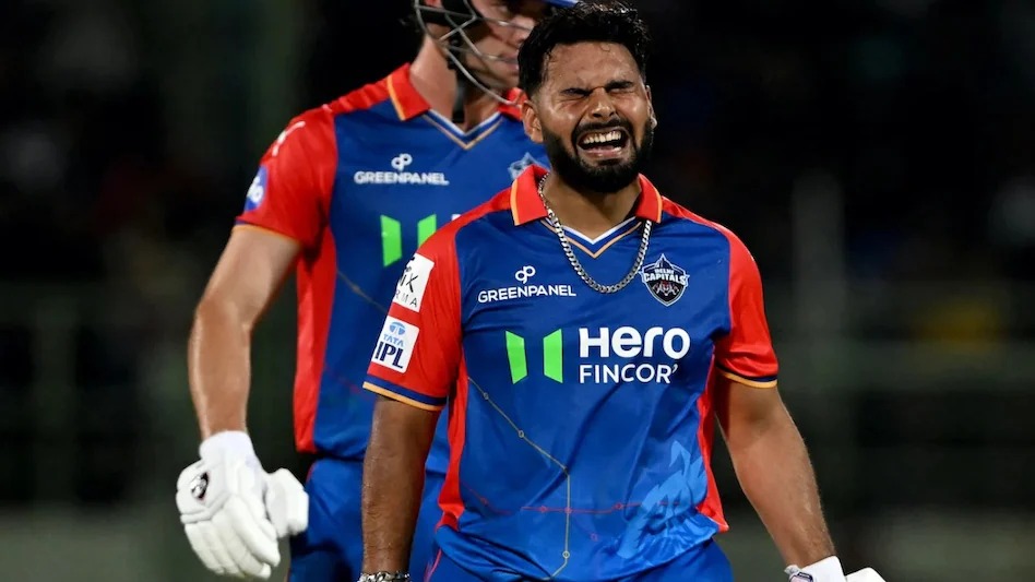 IPL 2024: दिल्ली कैपिटल्स के कप्तान ऋषभ पंत पर लगा एक मैच का बैन, RCB के खिलाफ ये खिलाड़ी संभालेगा टीम की कमान