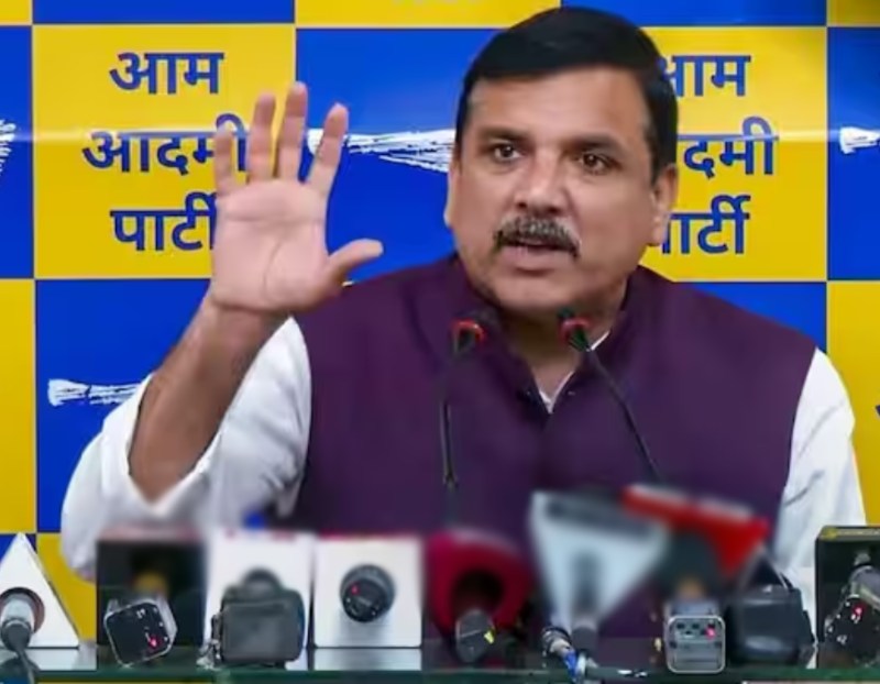 CM केजरीवाल पर हमले की साजिश रच रहा PMO, आप का आरोप- किसी भी हद तक जा सकते हैं PM मोदी