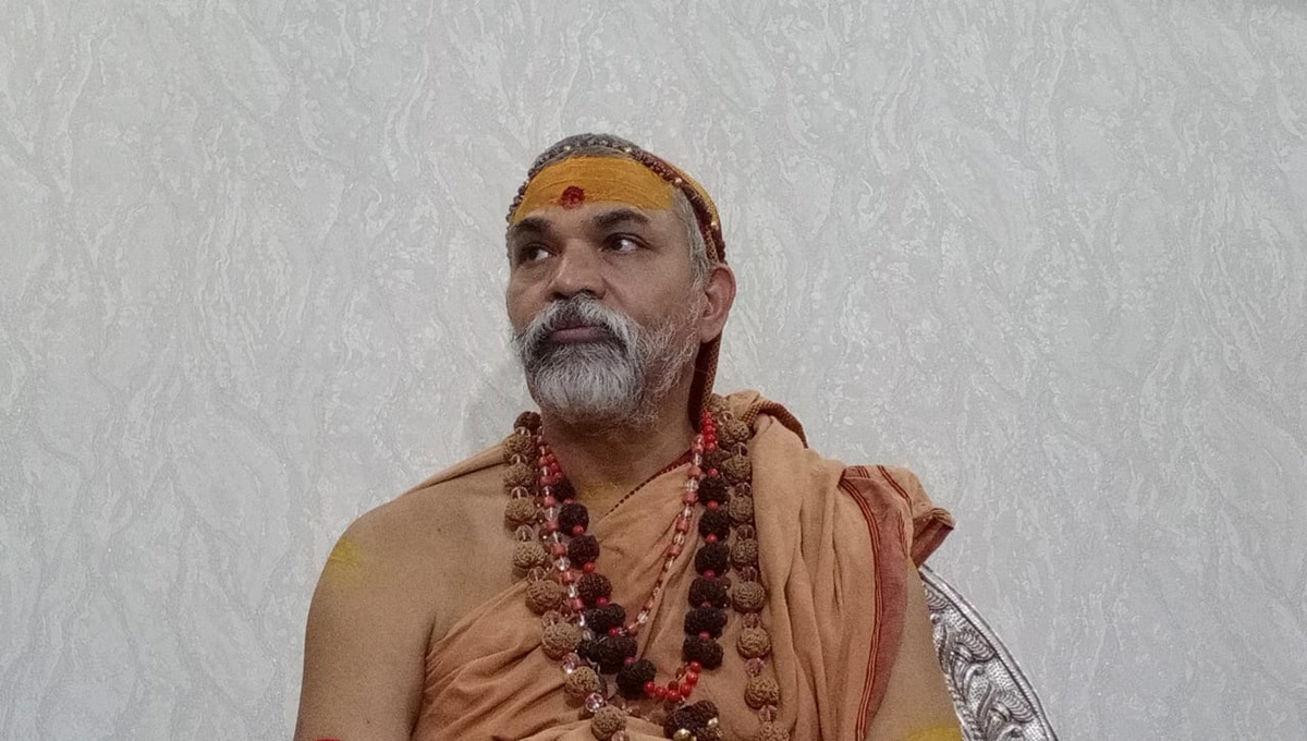 शंकराचार्य स्वामी अविमुक्तेश्वरानंद पहुंचे ग्वालियर: PM मोदी की तारीफ कर कहा- उनके एक फोन से युद्ध रुक जाता है, POK और पाकिस्तान पर बोले- वह कश्यप ऋषि की भूमि है