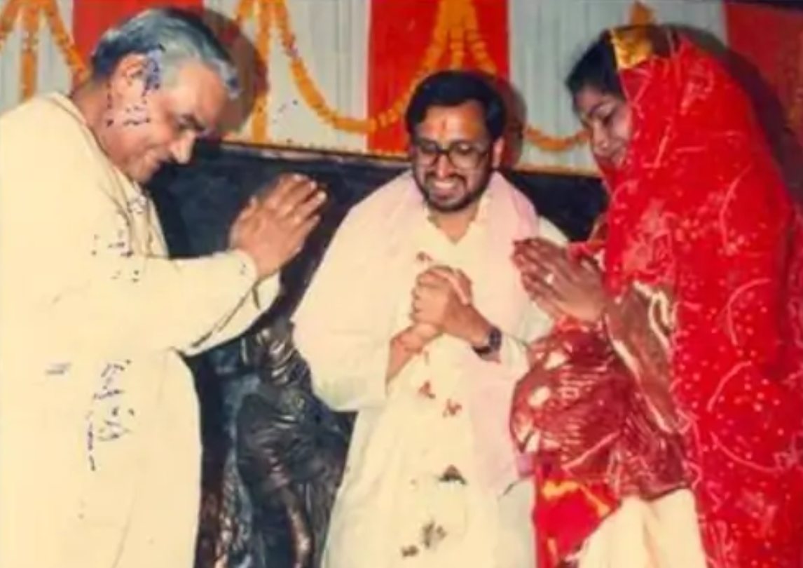 Sushil Modi Love Story: ट्रेन में पहली नजर में ही जेसी जॉर्ज को दिल दे बैठ थे सुशील मोदी, धर्म की दीवार तोड़कर की थी शादी, प्यार के लिए छोड़ दी थी राजनीति