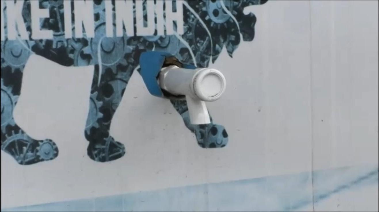 भीषण गर्मी के बीच वाटर ATM बंद, पियाऊ घर भी नहीं उपलब्ध