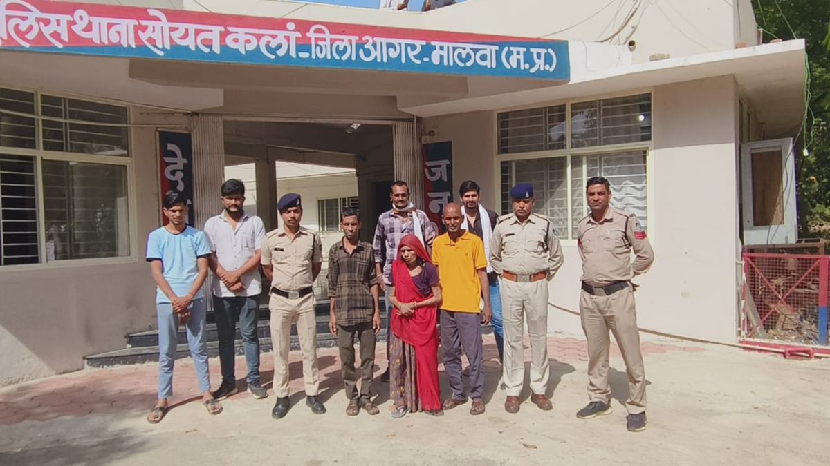 परिवार की फिर लौटी खुशियां, लापता युवक को पुलिस ने परिजनों से मिलाया