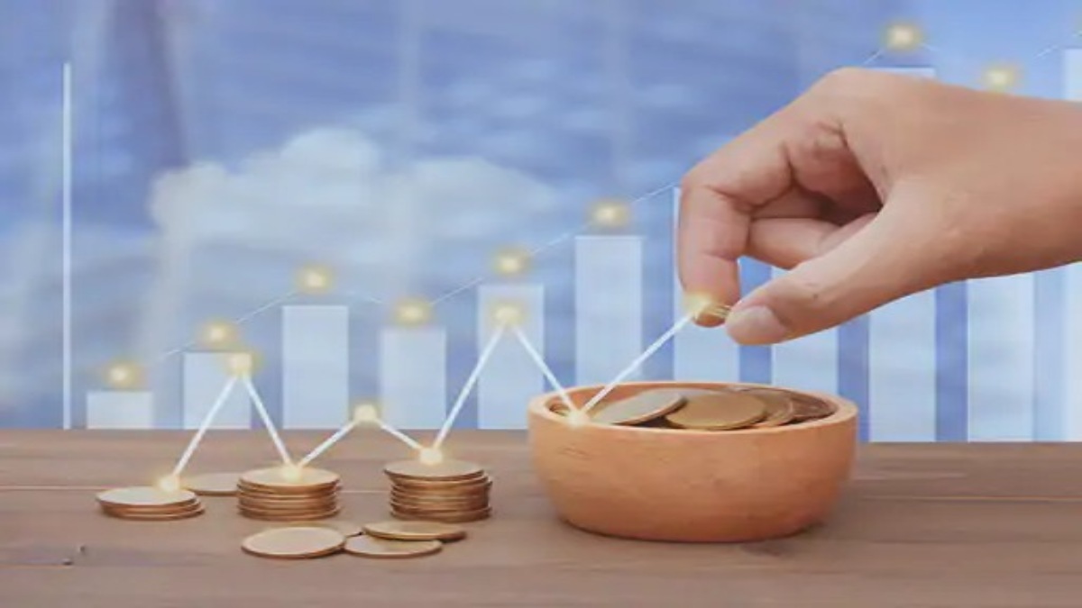 Mutual Funds SIP Investment : म्युचुअल फंड्स में निवेश से टूट रहे रिकॉर्ड, हर महीने 20,000 करोड़ का दांव पर !