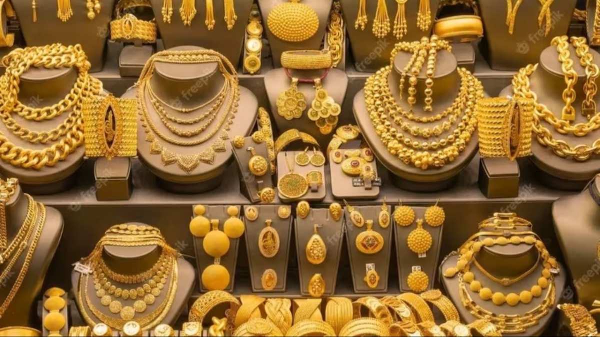 सोने-चांदी की कीमत में आई गिरावट, जानिए कितना सस्ता हुआ गोल्ड और सिल्वर ?