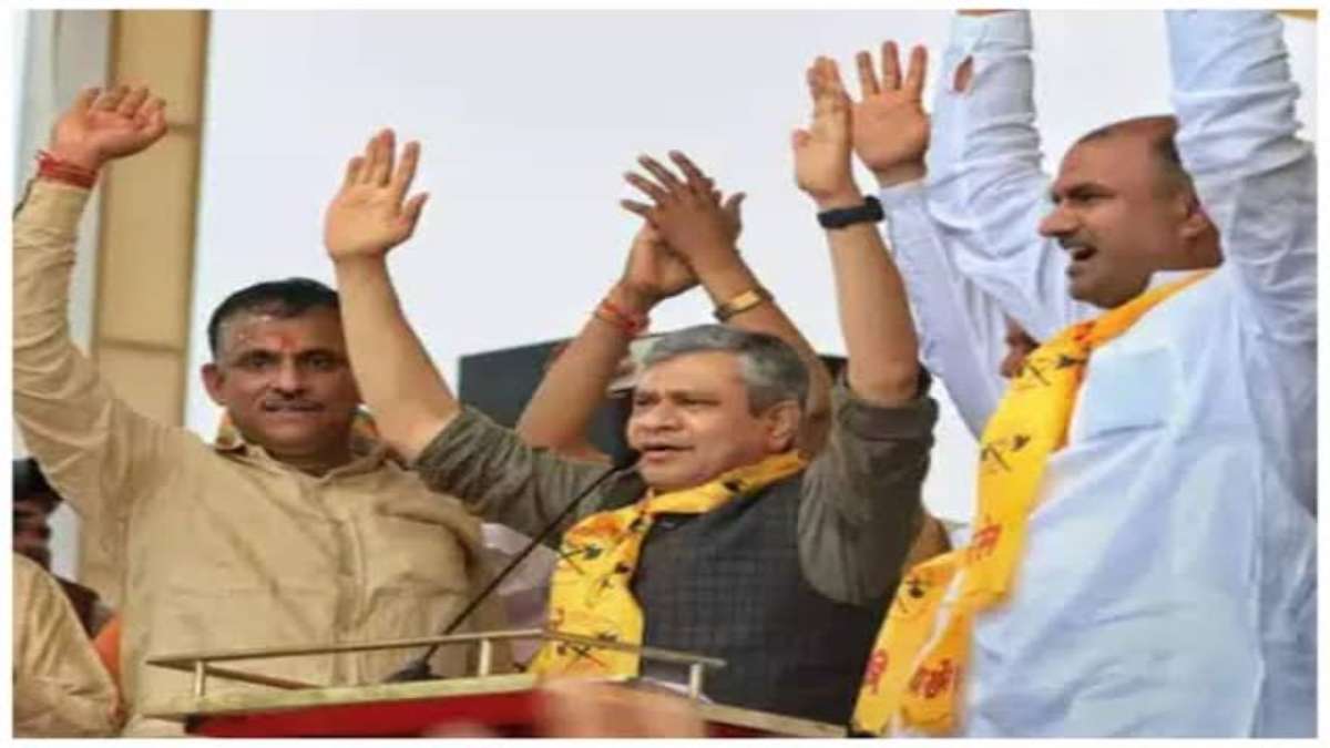 Odisha Loksabha Election 2024: सुंदरगढ़ में अश्विनी वैष्णव ने कहा, लोगों ने नरेंद्र मोदी को तीसरी बार पीएम बनाने का फैसला किया है