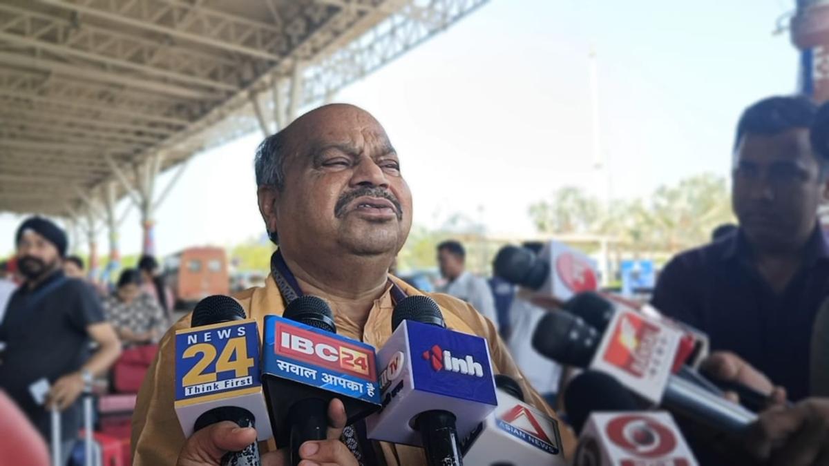 संबित पात्रा के “भगवान जगन्नाथ भी मोदी के भक्त हैं” वाले बयान पर विधायक पुरंदर मिश्रा ने कहा- उनकी जुबान फिसली है, लेकिन उनकी भावना गलत नहीं थी…