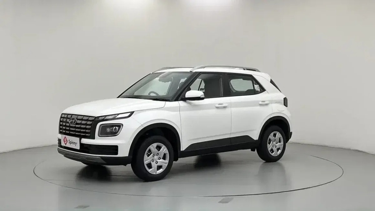 बस 2 लाख रुपये देकर घर ला सकते हैं पॉपुलर Hyundai Venue कार, जानिए कितनी होगी EMI