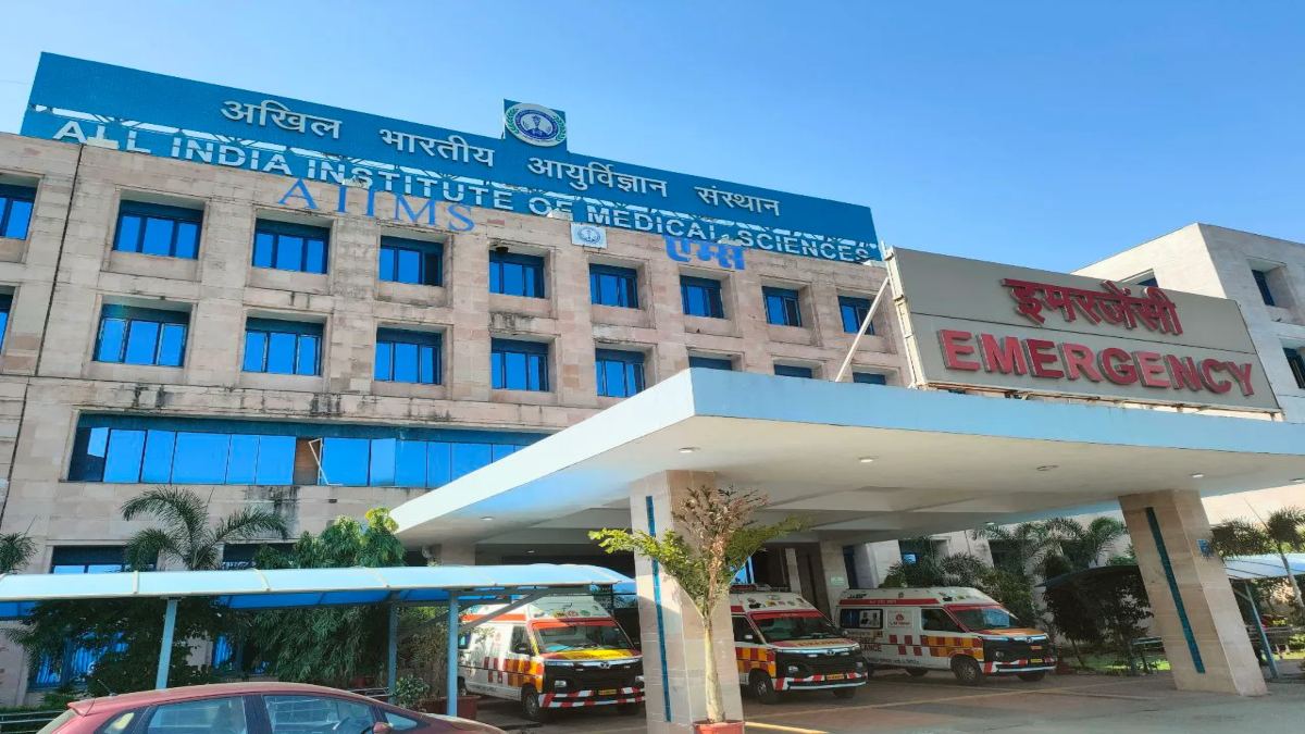 आयुष्मान कार्ड से हुआ AIIMS का पहला किडनी प्रत्यारोपण, 4 माह में इतने लाभार्थियों ने कराया इलाज