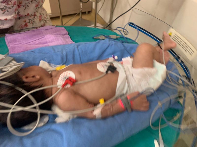 शर्मसार हुई ममता, नवजात रोता मिला सड़क किनारे… आईसीयू में भर्ती