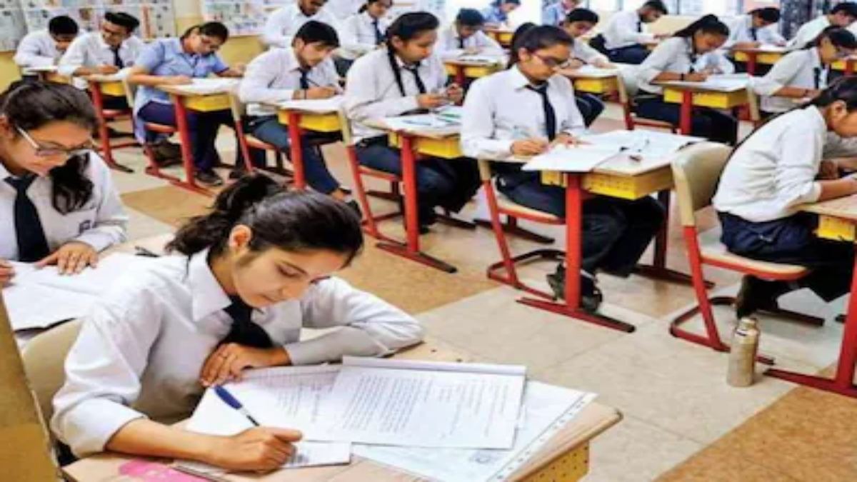 10वीं- 12वीं बोर्ड परीक्षा में कम रिजल्ट वाले स्कूलों को नोटिसः जिला शिक्षा अधिकारी ने मांगा जवाब