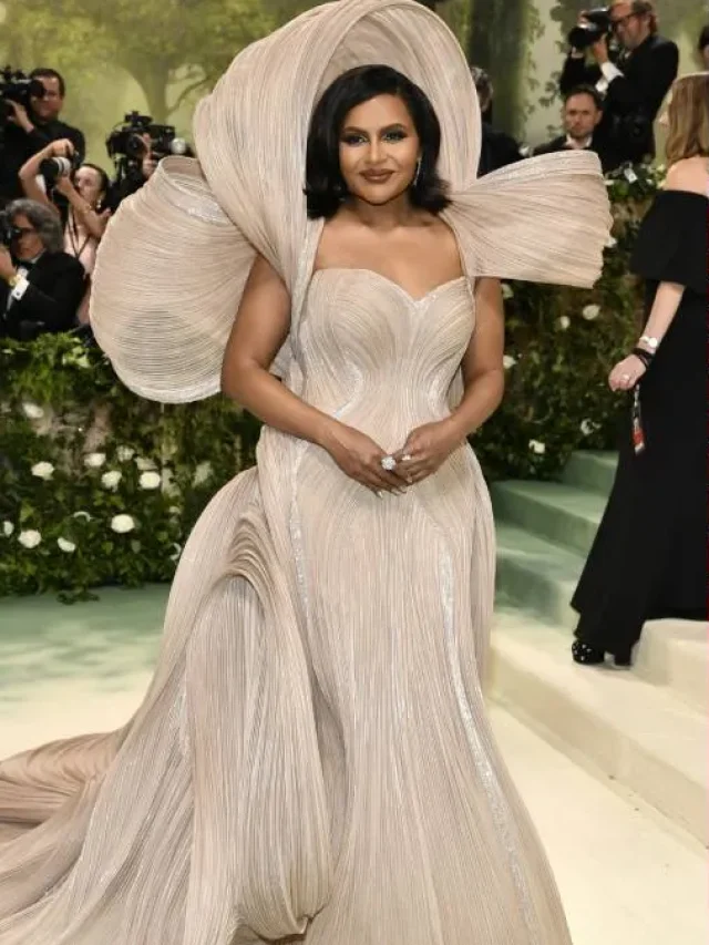 कौन हैं Mindy Kaling? जिन्होंने ऐश्वर्या राय बच्चन के, 2 साल पुराने लुक को किया कॉपी